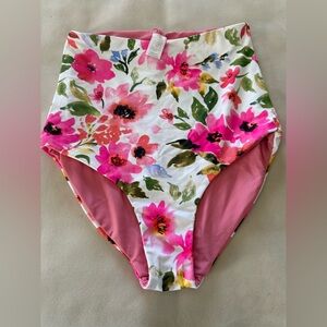 CORAL REEF reversible bottoms. Size Medium